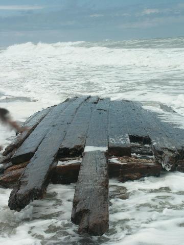 We were fighting the tide the whole time. <br> It eventually floated back out to the sea, and was too heavy for us to haul in. <br>(Strangers Blurred Out)